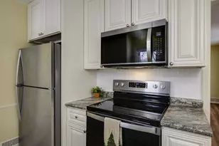 1437 Fremont Ave, Madison, WI 53704 - Photo 14