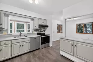 1222 N Gammon Rd, Middleton, WI 53562 - Photo 8