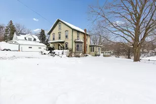 305 Sheldon St, Cambridge, WI 53523 - Photo 6