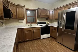 903 13th Ave, Monroe, WI 53566 - Photo 6