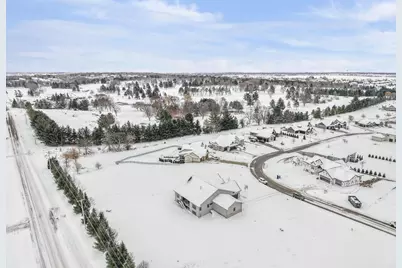 6854 Karolina Way, Sun Prairie, WI 53590 - Photo 60