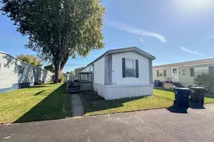 1025 S Oak Ave #C 8, Onalaska, WI 54650 - Photo 12