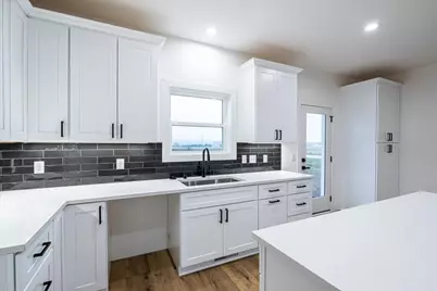 N6328 Psalms Way, Albany, WI 53502 - Photo 10