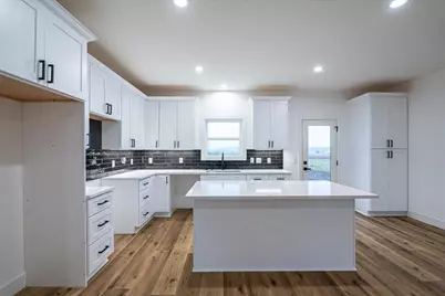 N6328 Psalms Way, Albany, WI 53502 - Photo 8