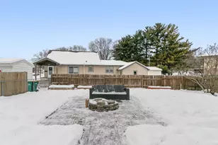 906 N Main St, Edgerton, WI 53534 - Photo 30