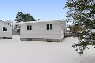 623 Cross St, Poynette, WI 53955 - Photo 28