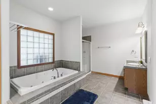 2026 Stonehaven Dr, Sun Prairie, WI 53590 - Photo 14