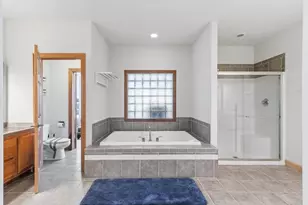 2026 Stonehaven Dr, Sun Prairie, WI 53590 - Photo 12