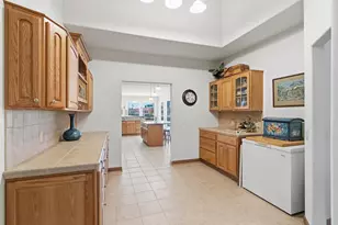 2026 Stonehaven Dr, Sun Prairie, WI 53590 - Photo 8