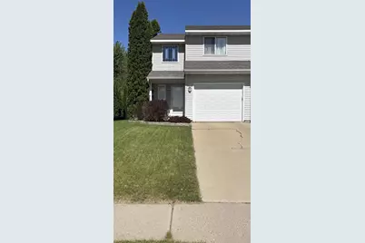 529 Kings Lynn Road, Stoughton, WI 53589 - Photo 2