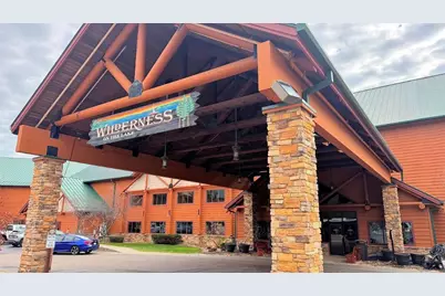 350 E Hiawatha Drive #113, Wisconsin Dells, WI 53965 - Photo 4