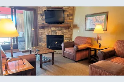 350 E Hiawatha Drive #113, Wisconsin Dells, WI 53965 - Photo 6