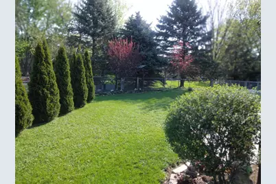 529 Kings Lynn Road, Stoughton, WI 53589 - Photo 8
