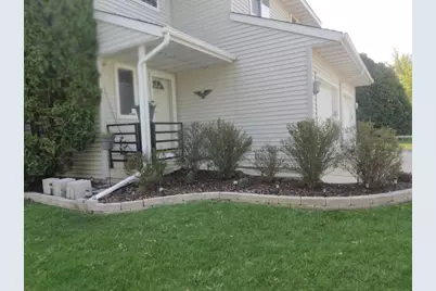 529 Kings Lynn Road, Stoughton, WI 53589 - Photo 2