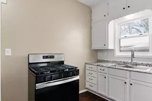 131 Haskell St, Beaver Dam, WI 53916 - Photo 8