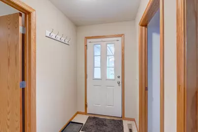 829 Oregon Parks Avenue, Oregon, WI 53575 - Photo 4