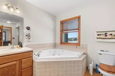 266 Oakbrook Drive, Wisconsin Dells, WI 53965 - Photo 18