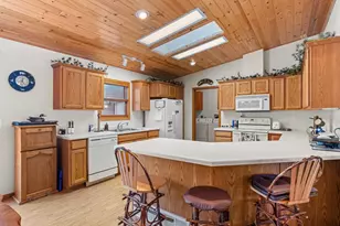 266 Oakbrook Dr, Wisconsin Dells, WI 53965 - Photo 8