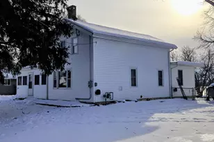 237 E Pearl St, Neshkoro, WI 53939 - Photo 2