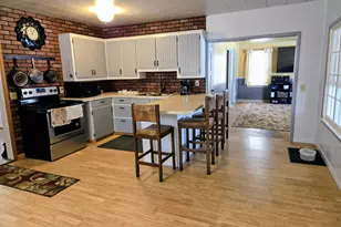 237 E Pearl St, Neshkoro, WI 53939 - Photo 4