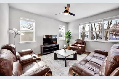 1182 O'Keeffe Avenue, Sun Prairie, WI 53590 - Photo 4