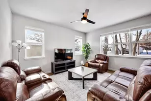 1182 O'Keeffe Ave, Sun Prairie, WI 53590 - Photo 4