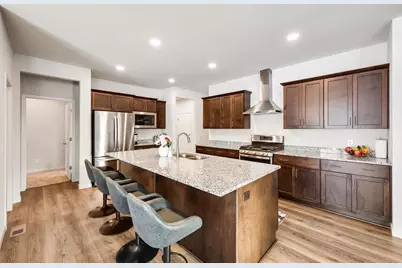 1182 O'Keeffe Avenue, Sun Prairie, WI 53590 - Photo 2