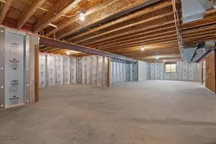 908 Yorktown Rd, DeForest, WI 53532 - Photo 36