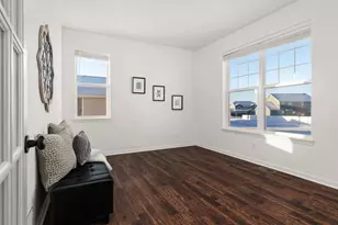 908 Yorktown Rd, DeForest, WI 53532 - Photo 12