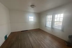 514 Locust St, Beloit, WI 53511 - Photo 6