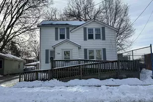 514 Locust St, Beloit, WI 53511 - Photo 2