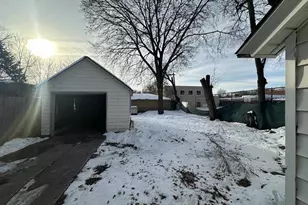 514 Locust St, Beloit, WI 53511 - Photo 26