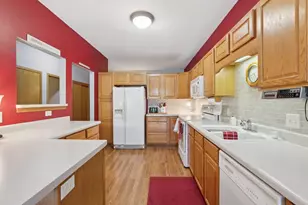 5672 Ambrosia Terrace, Mcfarland, WI 53558 - Photo 10