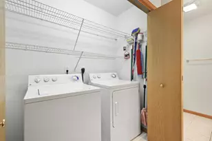 6836 Parkside Cir, Windsor, WI 53532 - Photo 14