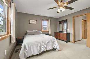 805 Violet Ln, Oregon, WI 53575 - Photo 18