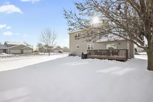 805 Violet Ln, Oregon, WI 53575 - Photo 36