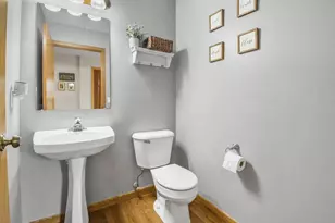 805 Violet Ln, Oregon, WI 53575 - Photo 16