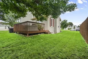 805 Violet Ln, Oregon, WI 53575 - Photo 40