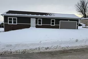 400 7th St, Mineral Point, WI 53565 - Photo 2