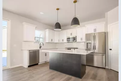 1798 Summerfield Way, Sun Prairie, WI 53590 - Photo 10