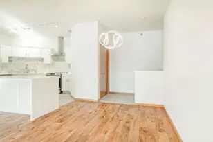 2998 Triumph Dr, Sun Prairie, WI 53590 - Photo 6