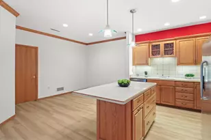 6806 Raymond Rd, Madison, WI 53719 - Photo 8