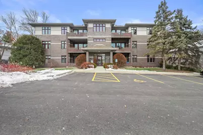 6806 Raymond Road #101, Madison, WI 53719 - Photo 2
