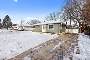1422 Nevada Rd, Madison, WI 53704 - Photo 38