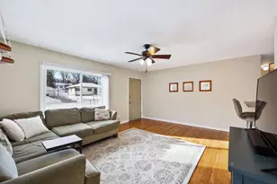 1422 Nevada Rd, Madison, WI 53704 - Photo 2