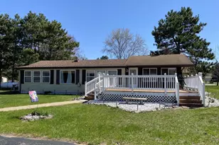 W1026 Laurie Ln, Montello, WI 53949 - Photo 8
