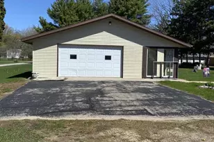 W1026 Laurie Ln, Montello, WI 53949 - Photo 4