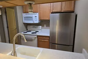 4326 Melody Ln, Madison, WI 53704 - Photo 4