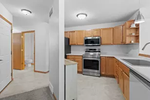 6725 Reston Heights Dr, Madison, WI 53718 - Photo 6