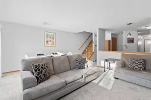 6725 Reston Heights Dr, Madison, WI 53718 - Photo 12